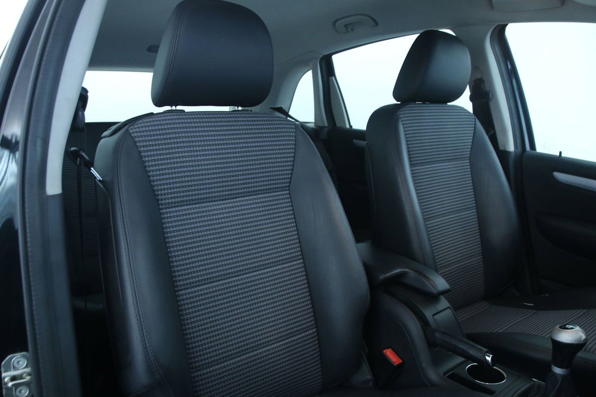 Mercedes-Benz Classe B 200 (19)