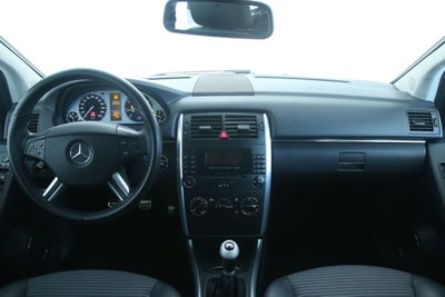 Mercedes-Benz Classe B 200 (8)
