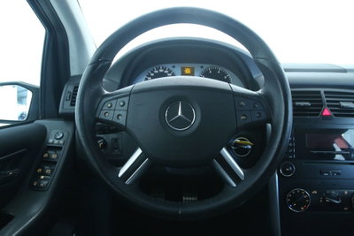 Mercedes-Benz Classe B 200 (9)