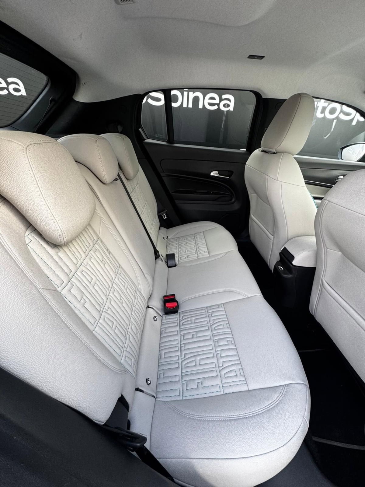 Fiat 600 1.2 hybrid La Prima 110cv auto (16)