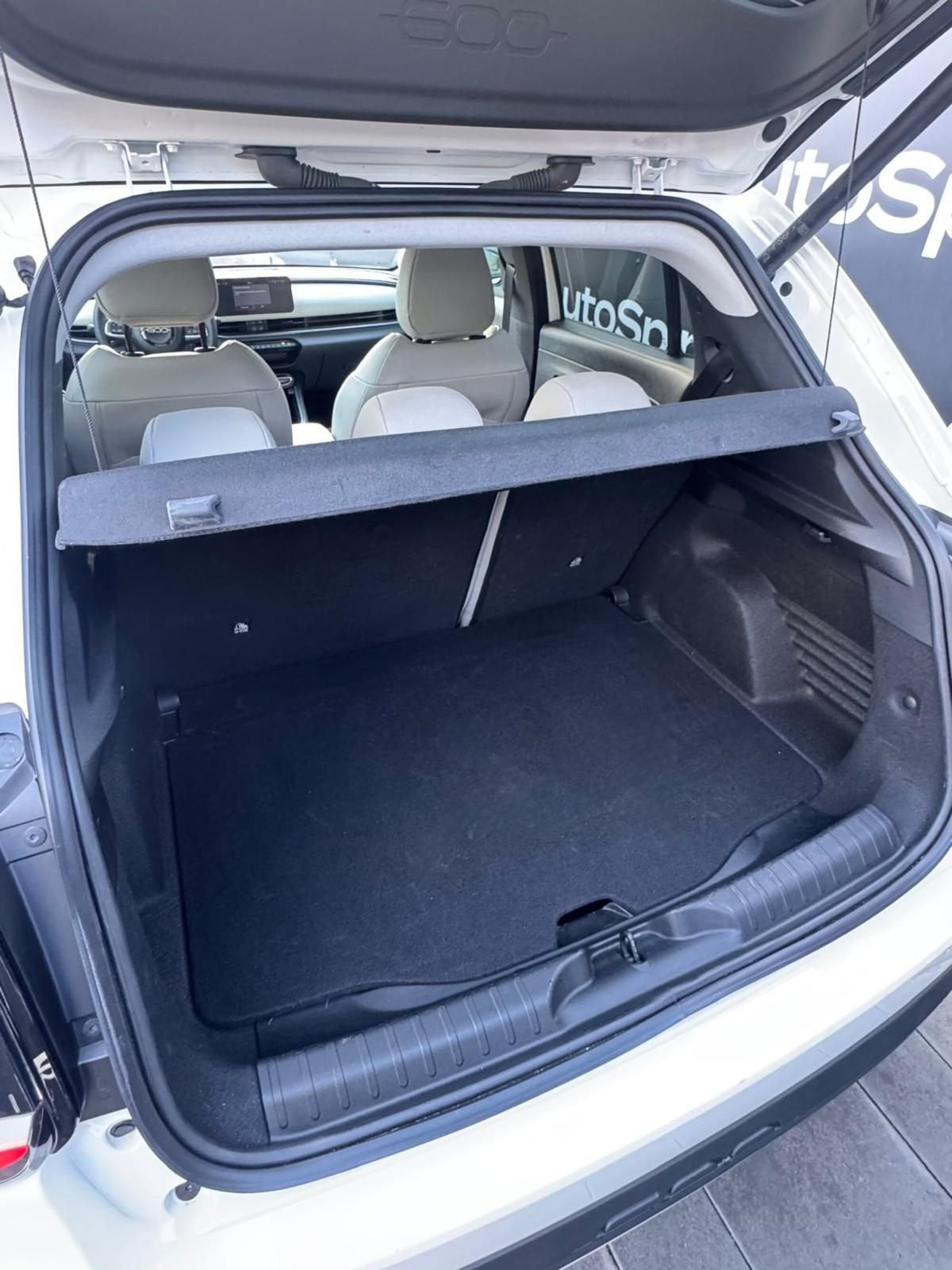 Fiat 600 1.2 hybrid La Prima 110cv auto (16)