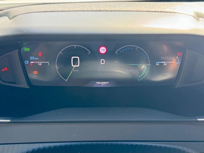 Peugeot 2008 1.2 hybrid Allure 145cv e-dcs6 (16)