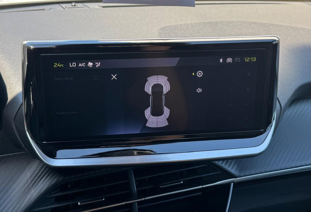 Peugeot 2008 1.2 hybrid Allure 145cv e-dcs6 (9)