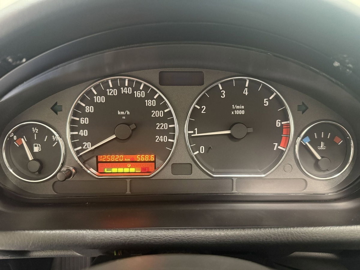BMW Z3 Cabrio 1.8 cat Roadster (11)