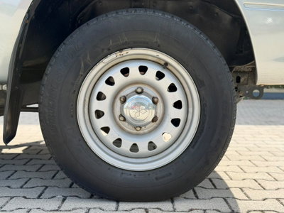 Mitsubishi L200 2.5 TDI 4WD Club Cab Pick-up GL (9)