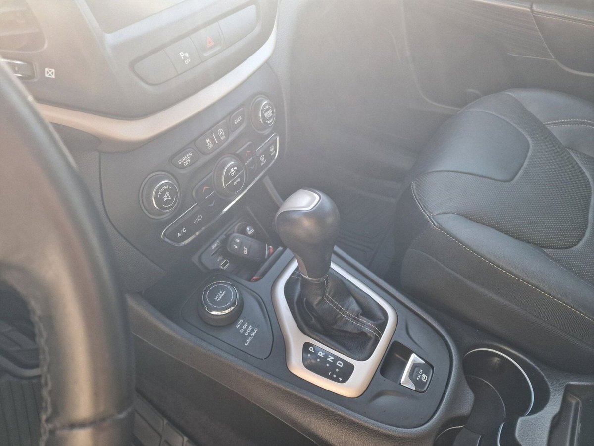 Jeep Cherokee 2.2 Mjt II 4WD Active Drive I Limited (20)