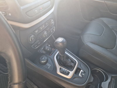 Jeep Cherokee 2.2 Mjt II 4WD Active Drive I Limited (20)