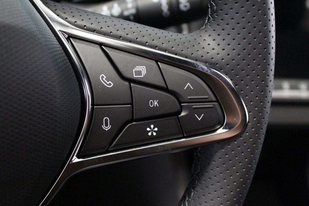 Renault Captur 1.2 eco-g Techno 120cv (13)