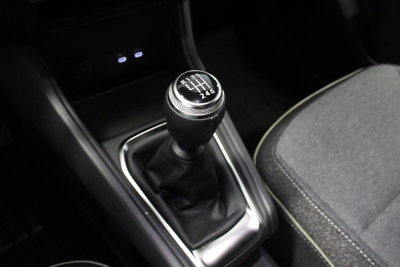 Renault Captur 1.2 eco-g Techno 120cv (14)