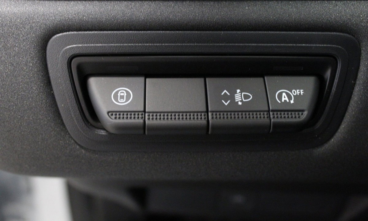 Renault Captur 1.2 eco-g Techno 120cv (16)