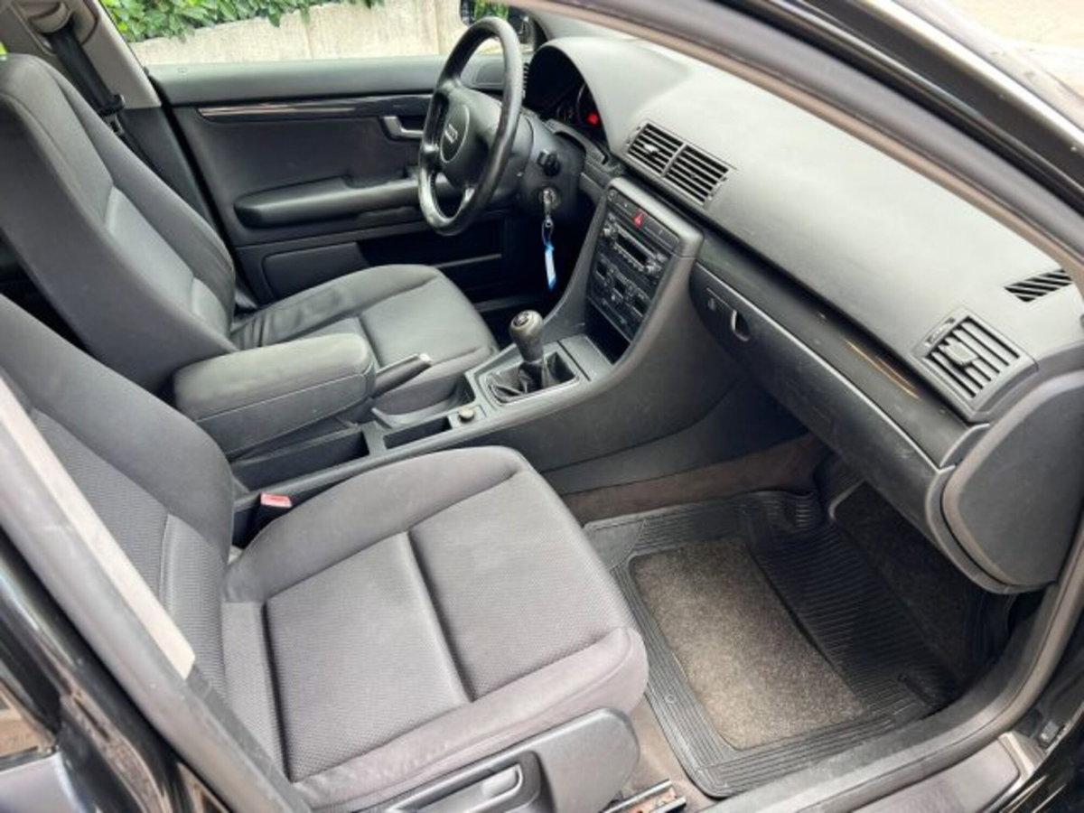 Audi A4 Avant 1.9 TDI/130 CV cat (10)