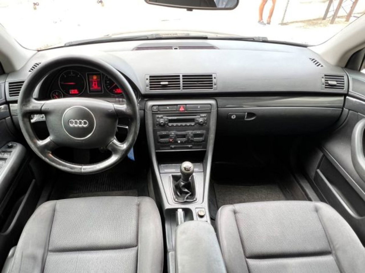 Audi A4 Avant 1.9 TDI/130 CV cat (13)