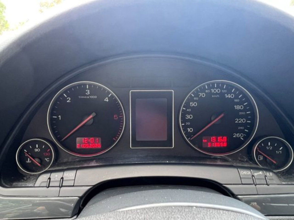 Audi A4 Avant 1.9 TDI/130 CV cat (15)