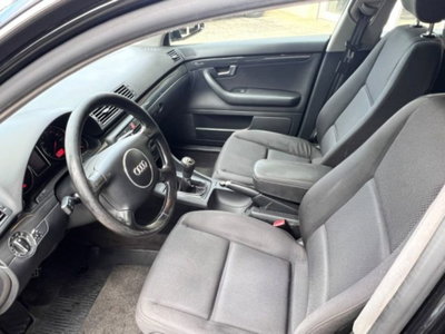 Audi A4 Avant 1.9 TDI/130 CV cat (9)
