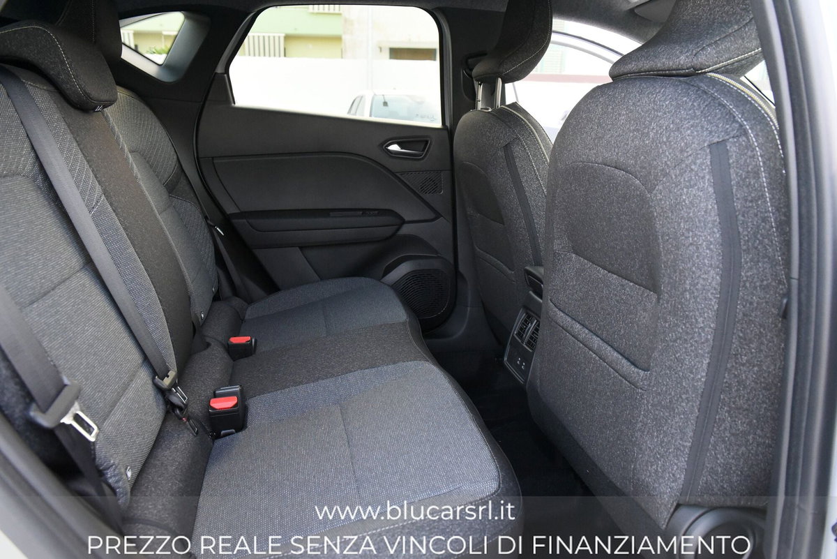 Renault Captur 1.2 eco-g Techno 120cv (10)