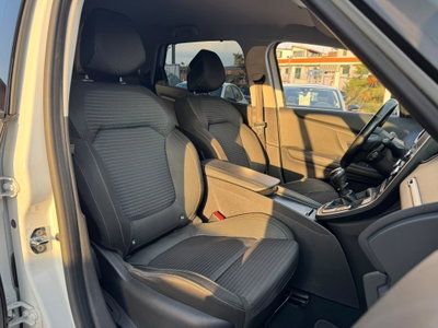 Renault Scénic 1.5 dci energy Zen 110cv (10)