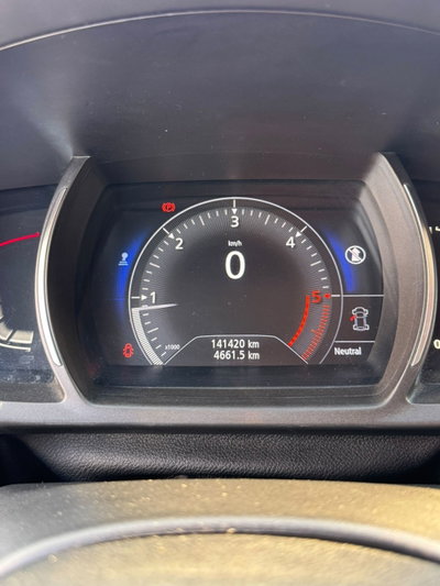 Renault Scénic 1.5 dci energy Zen 110cv (8)