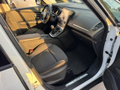 Renault Scénic 1.5 dci energy Zen 110cv (9)