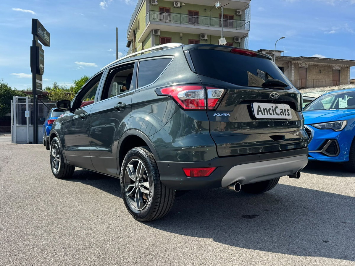 Ford Kuga 1.5 TDCI 120 CV S&S 2WD Titanium Business (14)