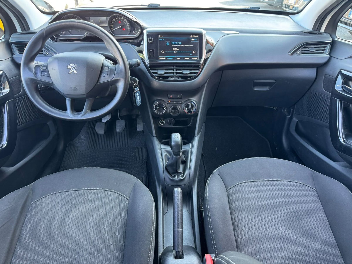 Peugeot 208 75 5 porte Active (12)