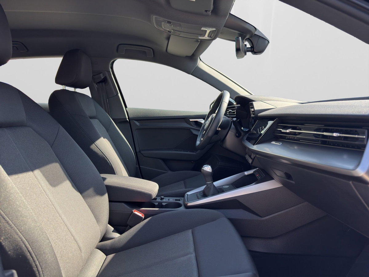 Audi A3 Sportback 30 TFSI Business (19)