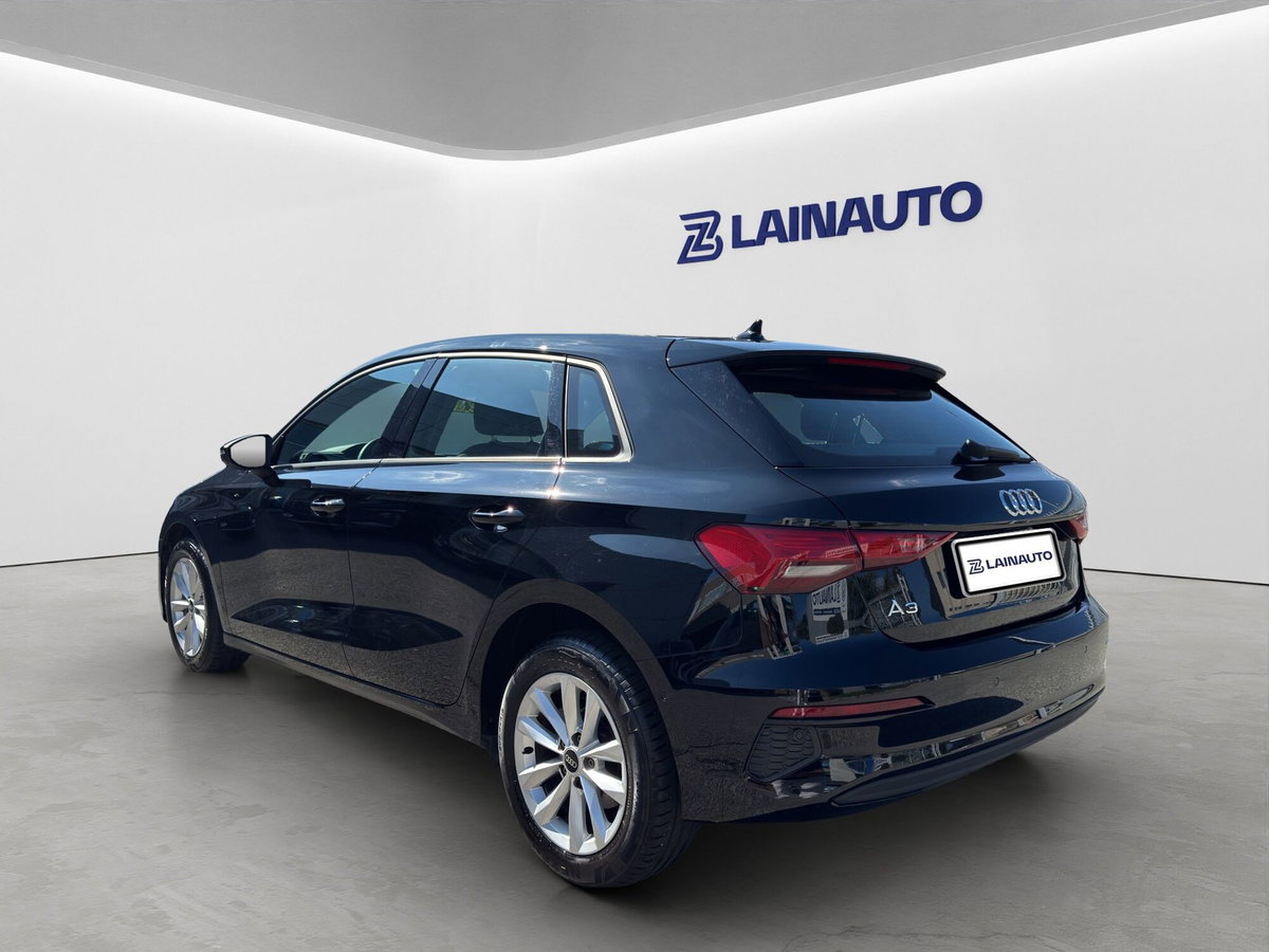 Audi A3 Sportback 30 TFSI Business (4)