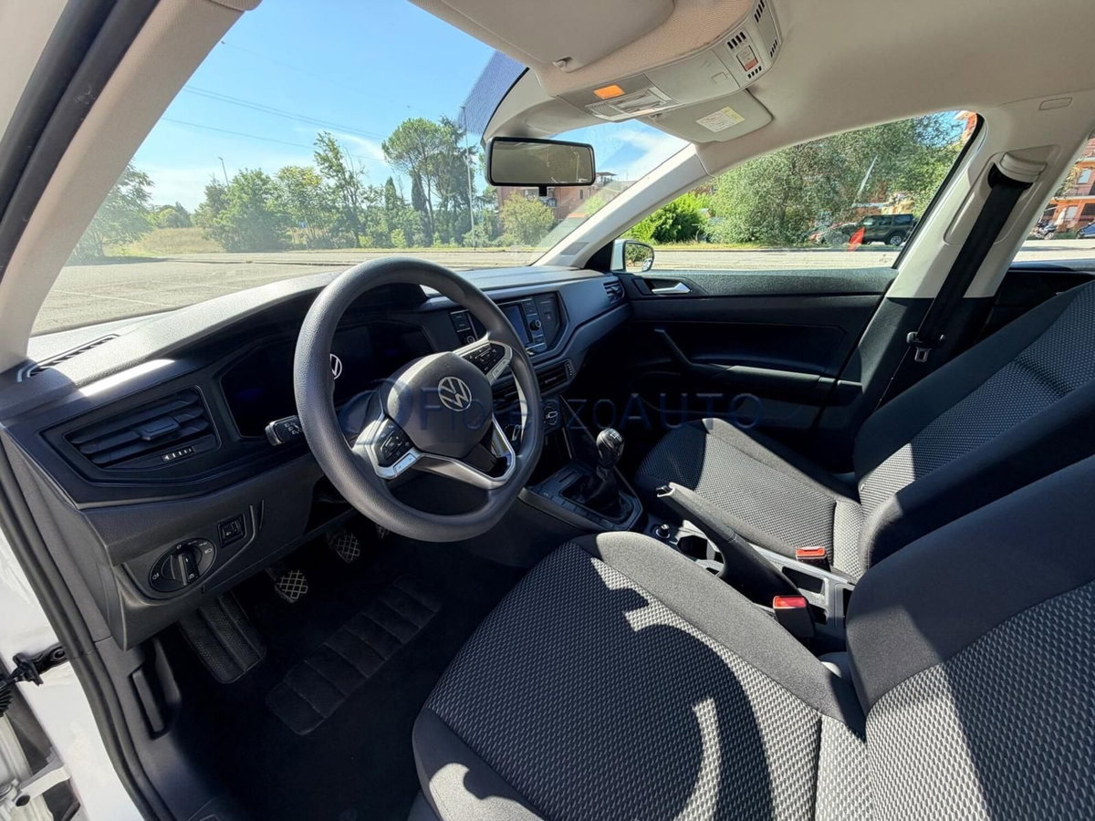 Volkswagen Polo 1.0 EVO (11)