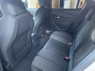 Peugeot 208 PureTech 100 Stop&Start 5 porte GT (10)