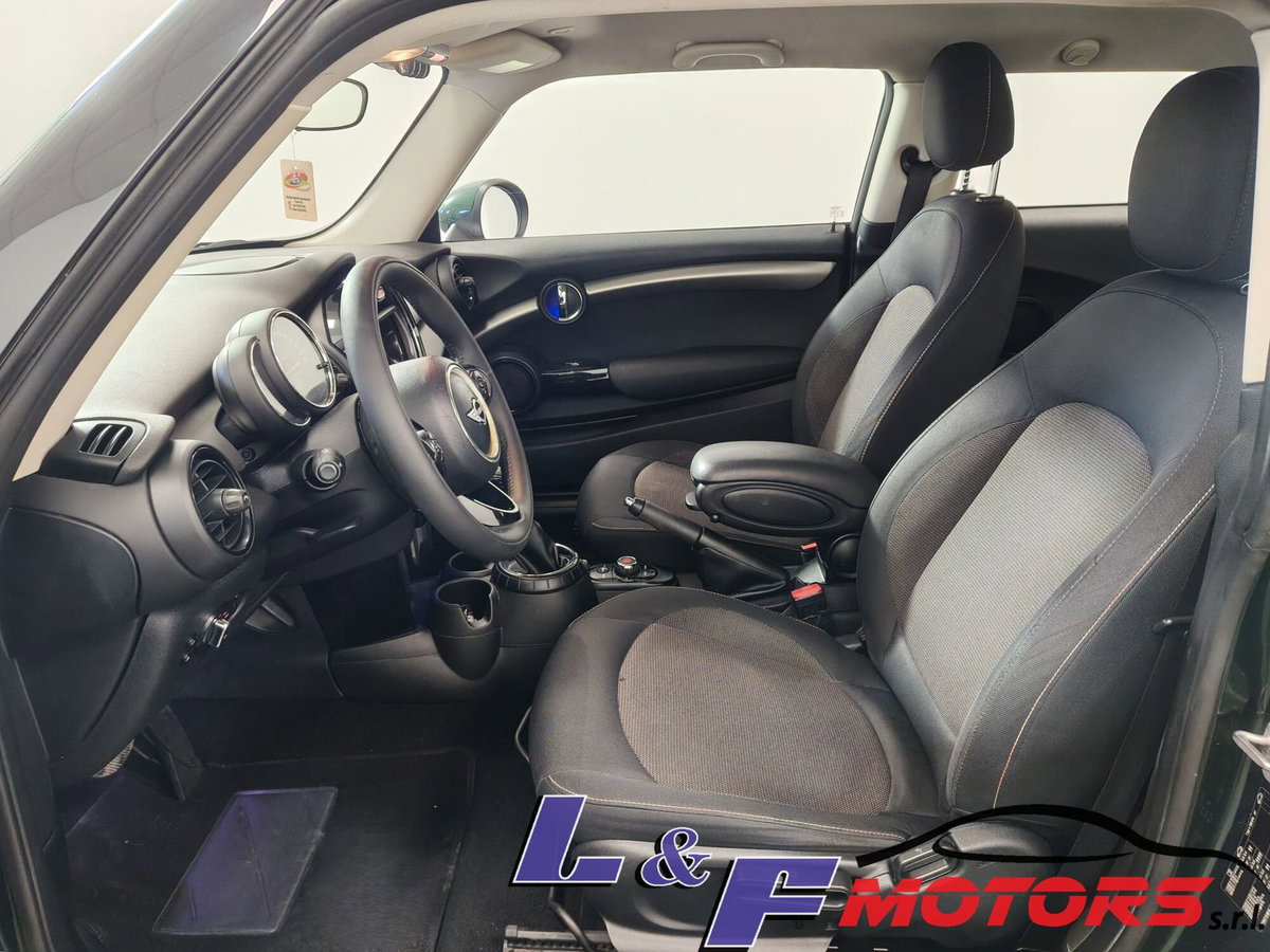 MINI Mini 1.5 Cooper D (16)