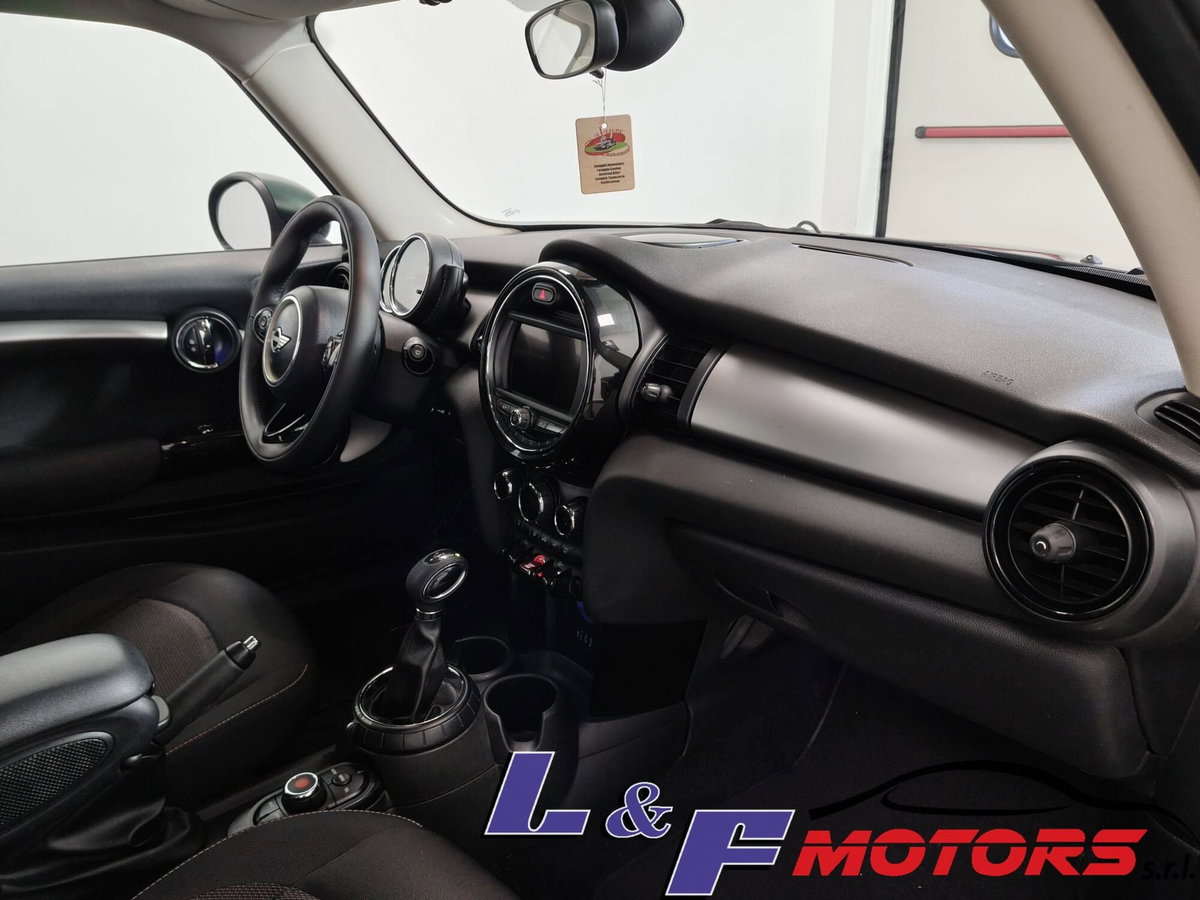 MINI Mini 1.5 Cooper D (19)