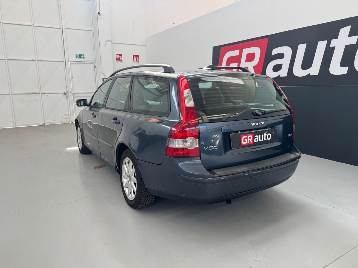 Volvo V50 2.0 D cat Summum (10)