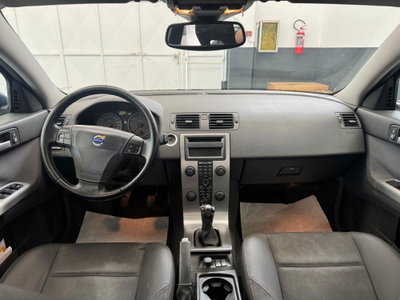 Volvo V50 2.0 D cat Summum (11)