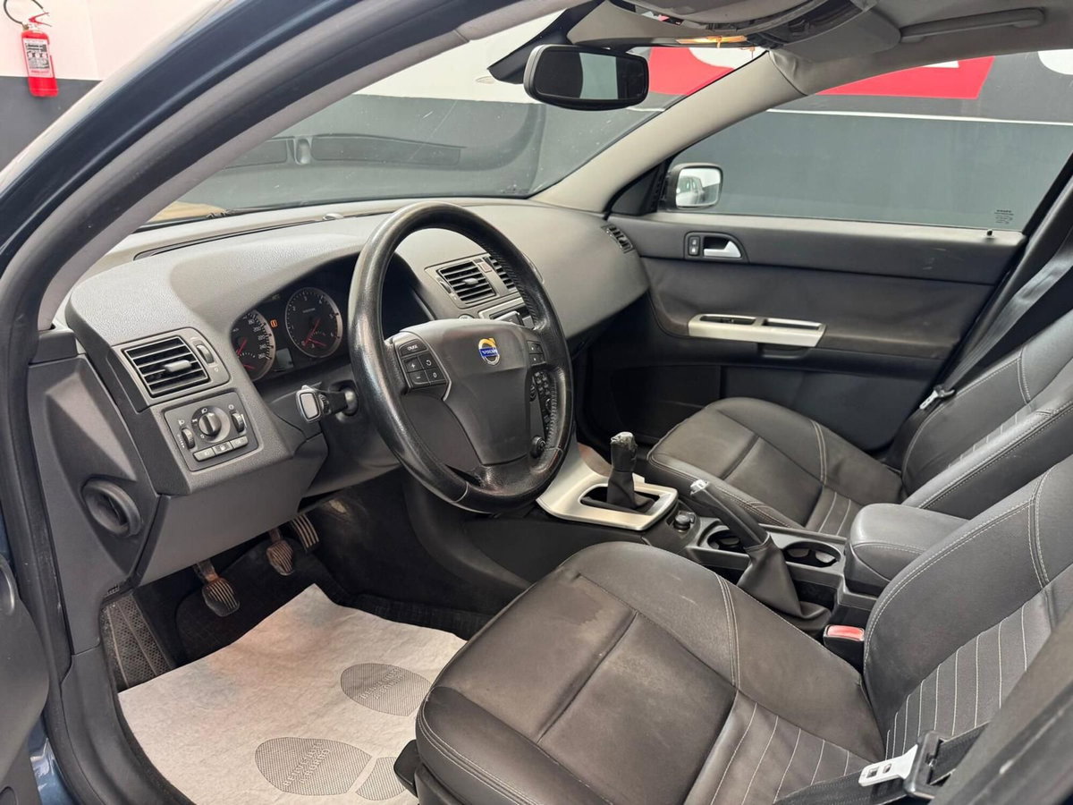 Volvo V50 2.0 D cat Summum (12)