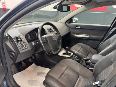 Volvo V50 2.0 D cat Summum (12)