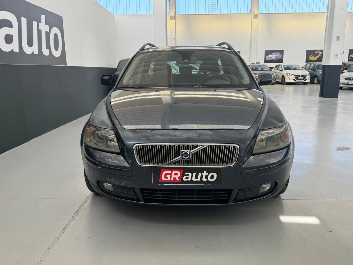 Volvo V50 2.0 D cat Summum (3)