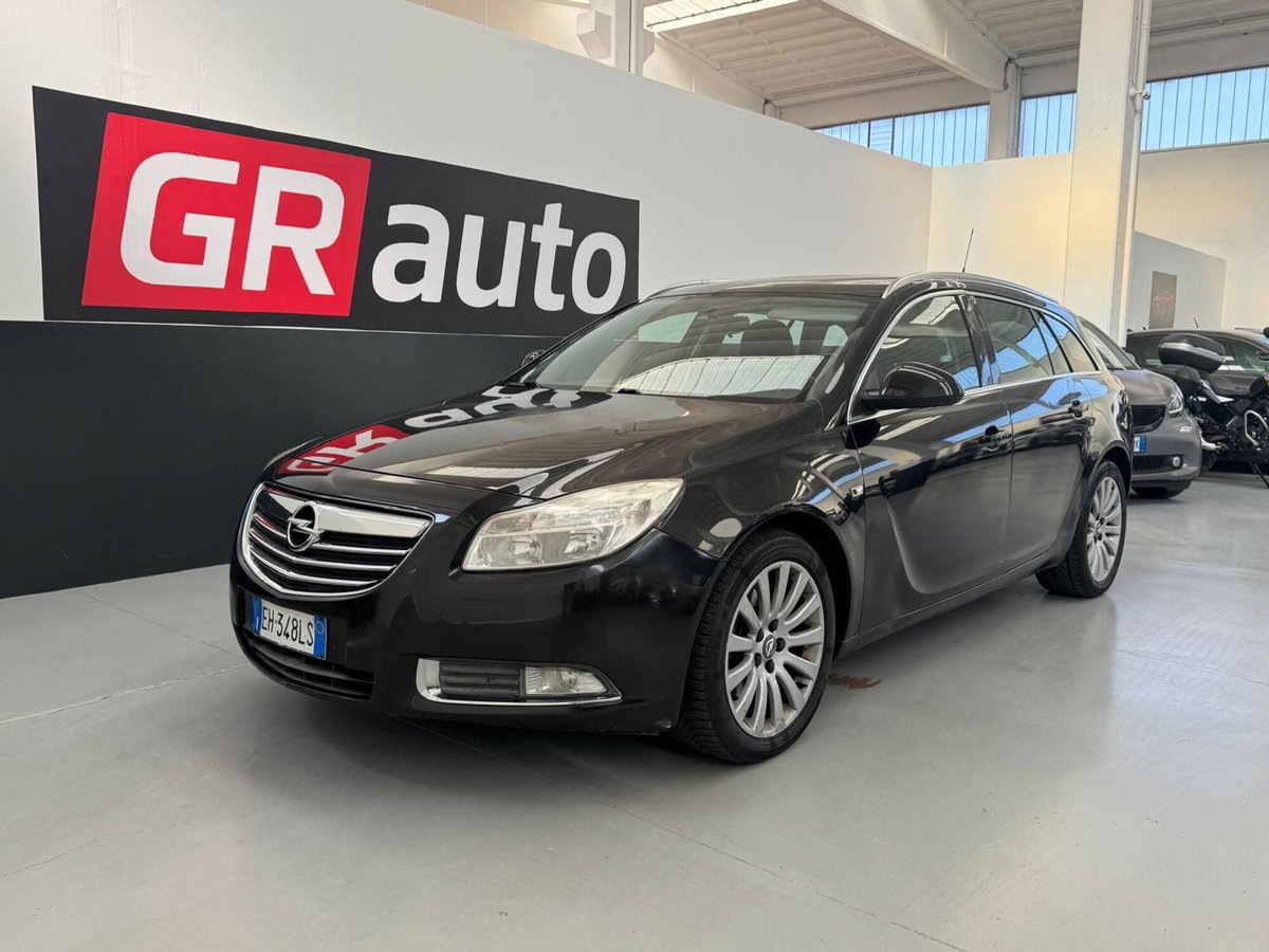 Opel Insignia Station Wagon CDTI 160CV Sports Cosmo (2)