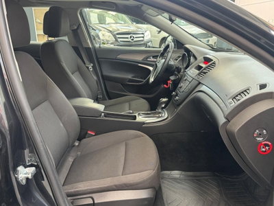 Opel Insignia Station Wagon CDTI 160CV Sports Cosmo (5)