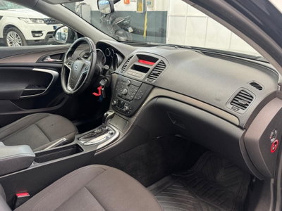 Opel Insignia Station Wagon CDTI 160CV Sports Cosmo (6)
