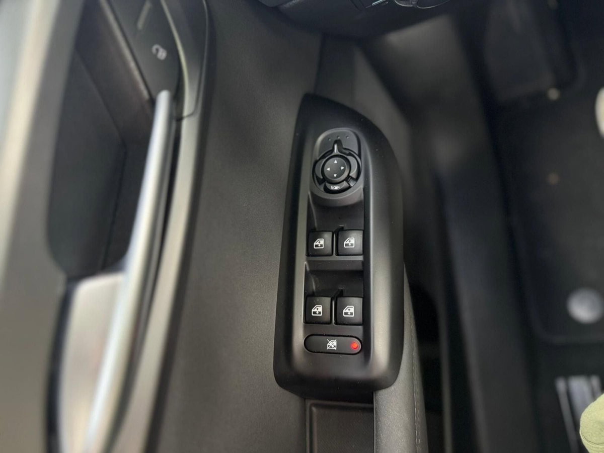 Alfa Romeo Tonale 1.5 hybrid Sprint 130cv tct7 (14)