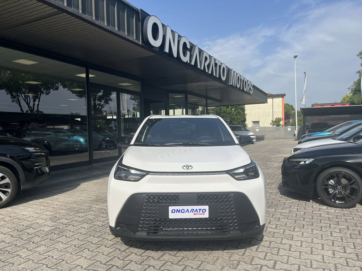 Toyota Aygo X 1.5 hybrid e-cvt (2)