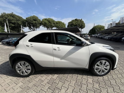 Toyota Aygo X 1.5 hybrid e-cvt (4)
