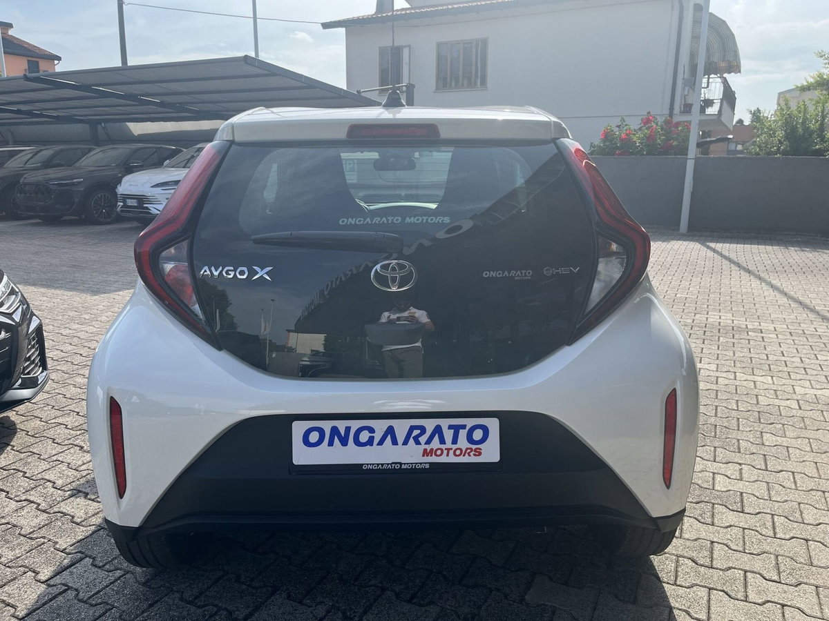 Toyota Aygo X 1.5 hybrid e-cvt (6)