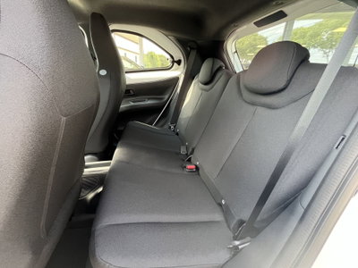 Toyota Aygo X 1.5 hybrid e-cvt (8)