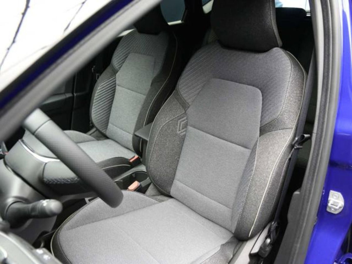 Renault Captur 1.2 eco-g Techno 120cv (16)