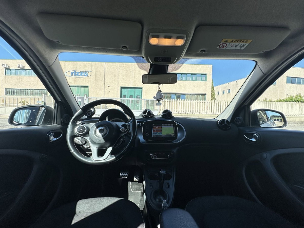 smart forfour forfour 70 1.0 twinamic Brabus Style (10)