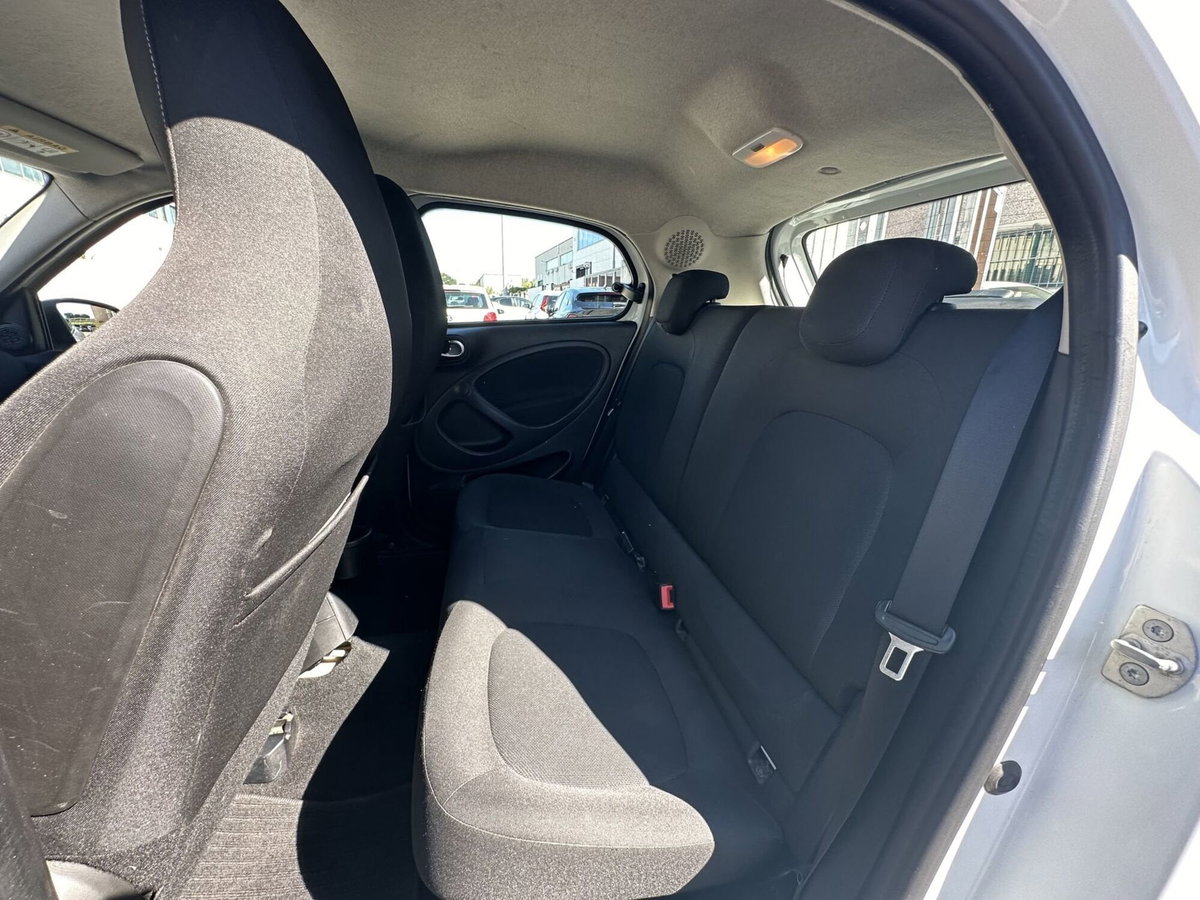 smart forfour forfour 70 1.0 twinamic Brabus Style (13)