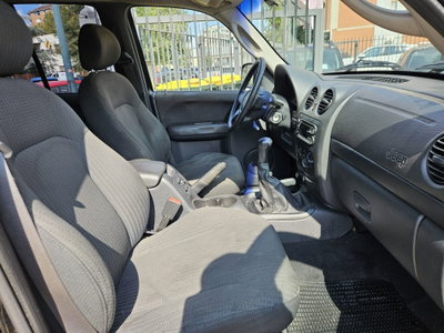 Jeep Cherokee 2.5 CRD Sport (10)