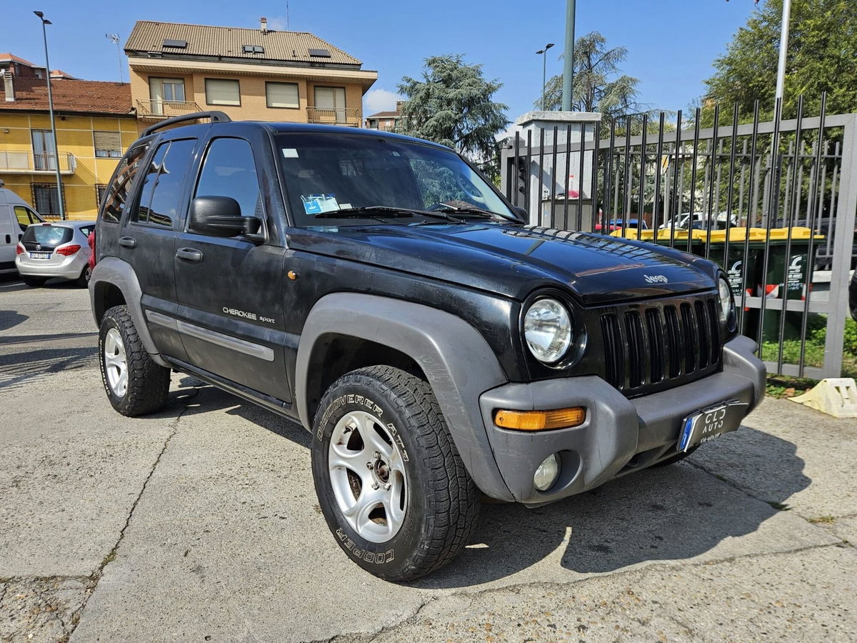 Jeep Cherokee 2.5 CRD Sport (3)