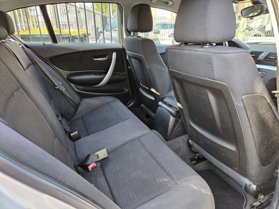 BMW Serie 1 116i cat 5 porte Futura (12)