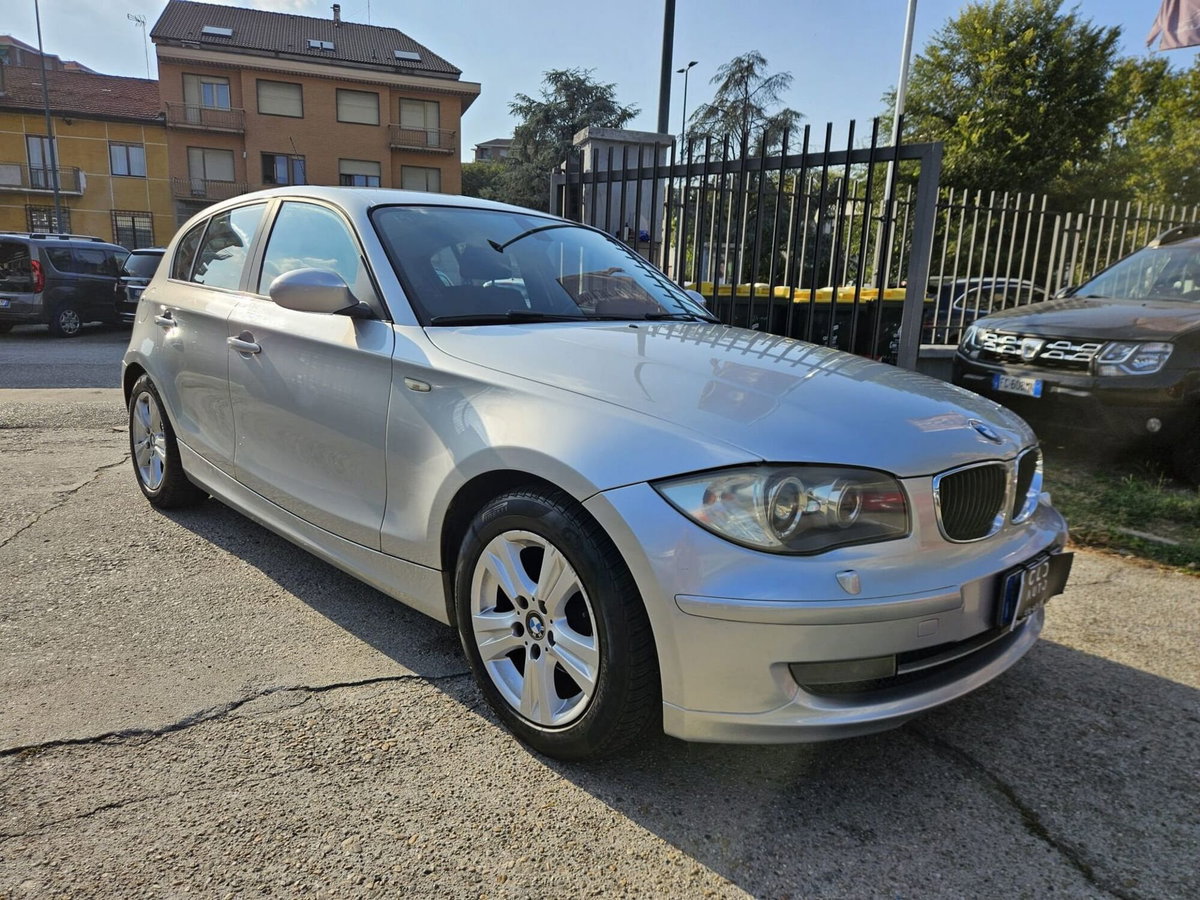 BMW Serie 1 116i cat 5 porte Futura (3)